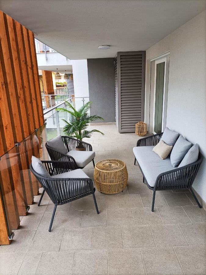 Lake Dream Apartment With Pool In Bardolino Zewnętrze zdjęcie