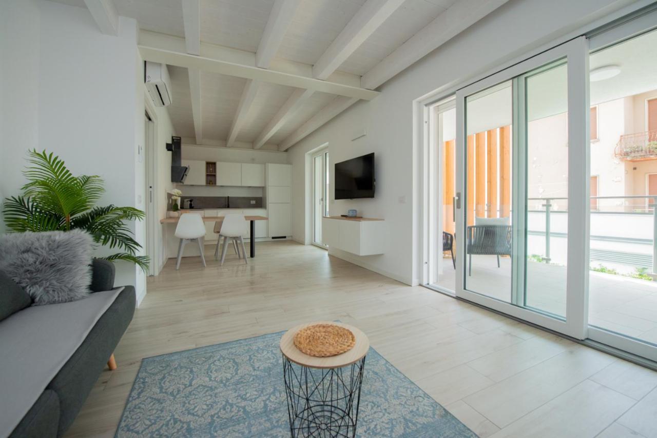 Lake Dream Apartment With Pool In Bardolino Zewnętrze zdjęcie